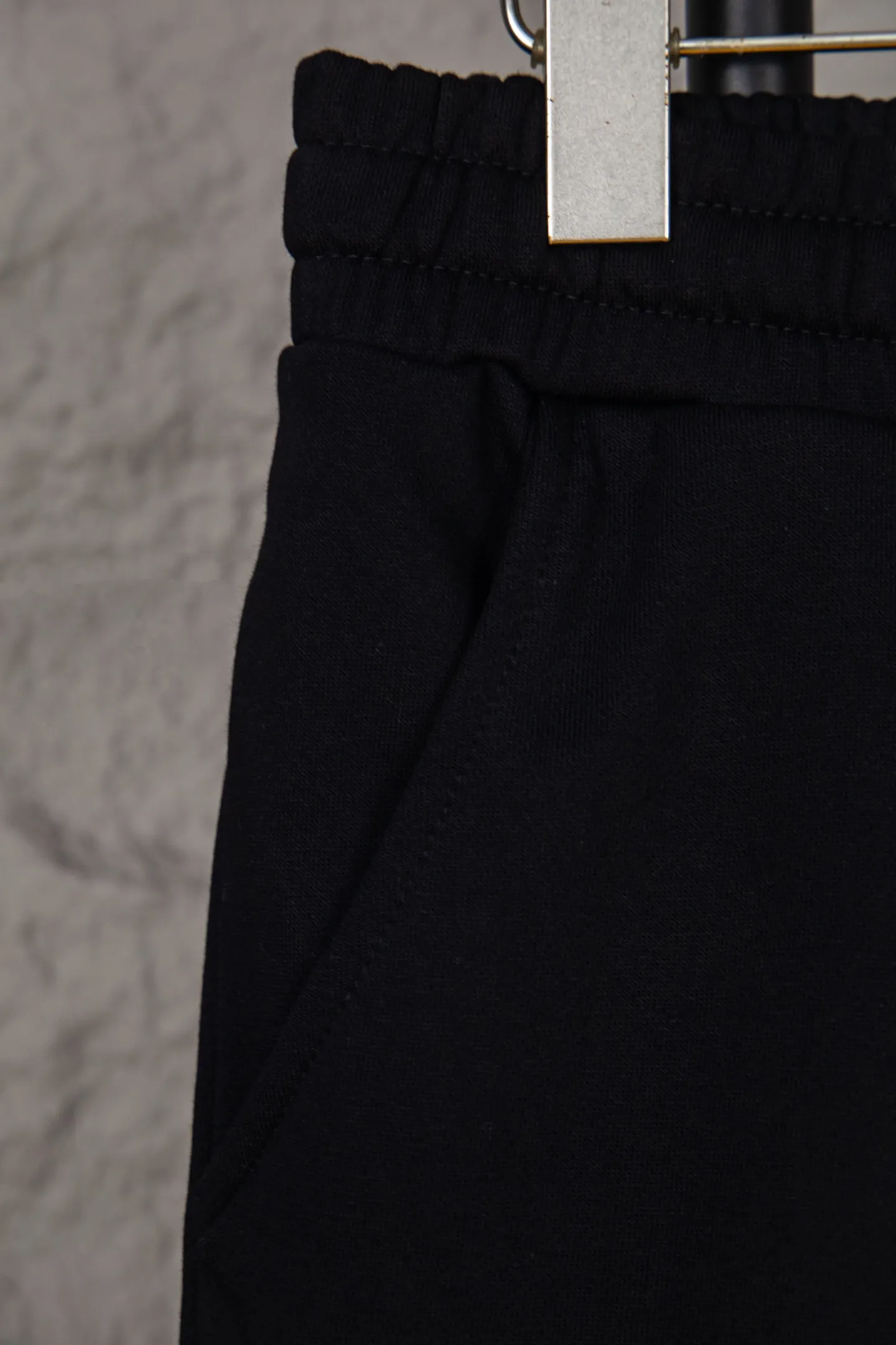 P140 Ralph Lauren/Ralph Lauren basic pony embroidered logo shorts for men and women, pure cotton fabric, easier to wear, more comfortable and less bulky than ordinary fabrics, threaded and dyed, classic pony embroidered logo, cross stitching details on the neckline, three-needle and five-thread workmanship throughout the body, complete accessories, how to wear any style, easy to control, casual matching, full of design, simple and must-have style! Color: Black White Navy Gray Size: S-XL